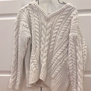 Universal Thread Chunky, Cable-Knit Sweater (Size: M)